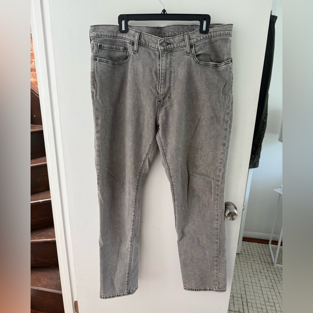 Levi’s Gray Pants W38 L32